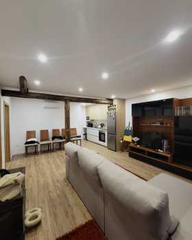 Casa portfólio（可理解为案例作品集住宅）