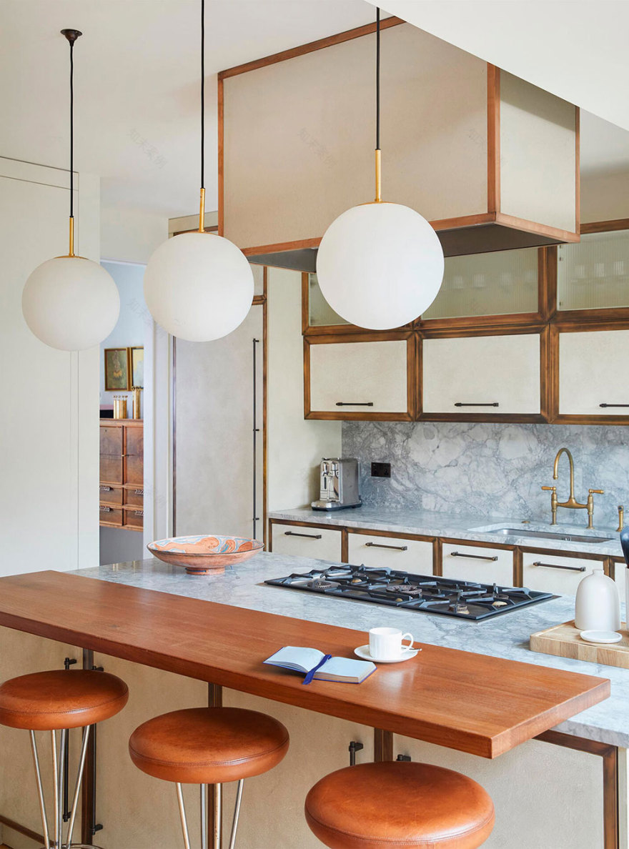 伦敦独特墙纸与明亮装饰的联排别墅-10