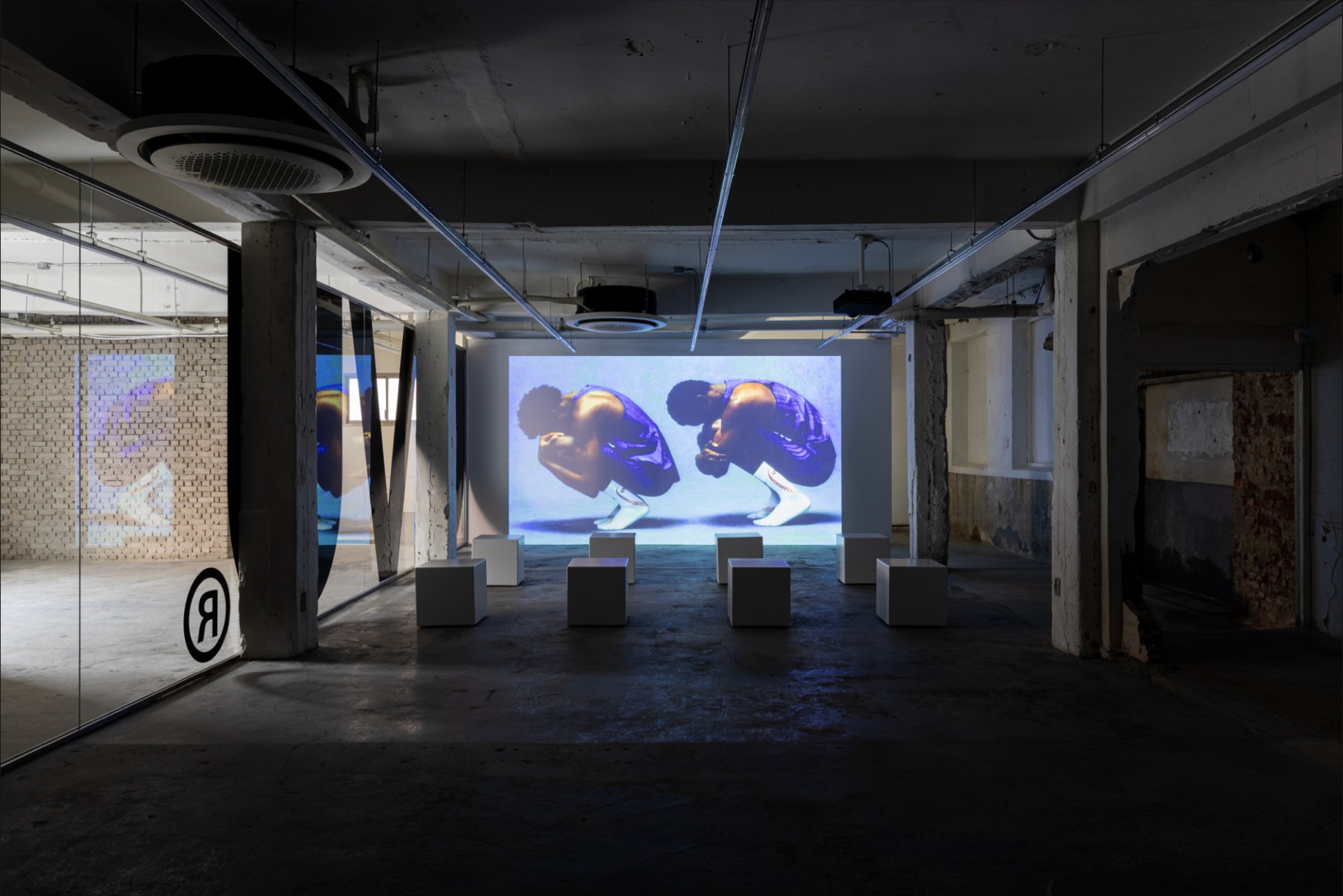 UVU新旗舰店丨韩国首尔丨two  fold-15