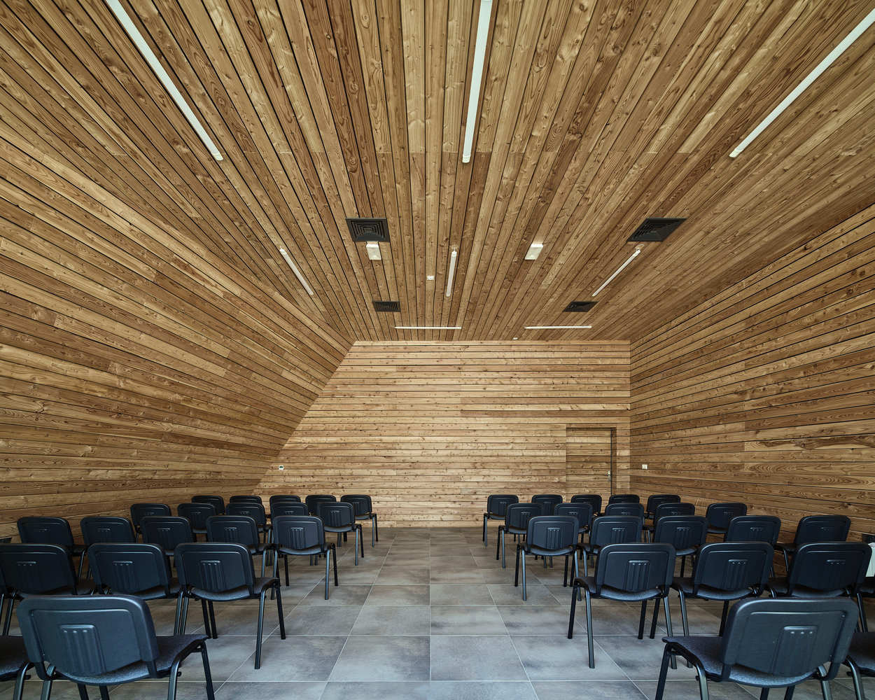 波兰本地活动中心丨MWArchitekci-41