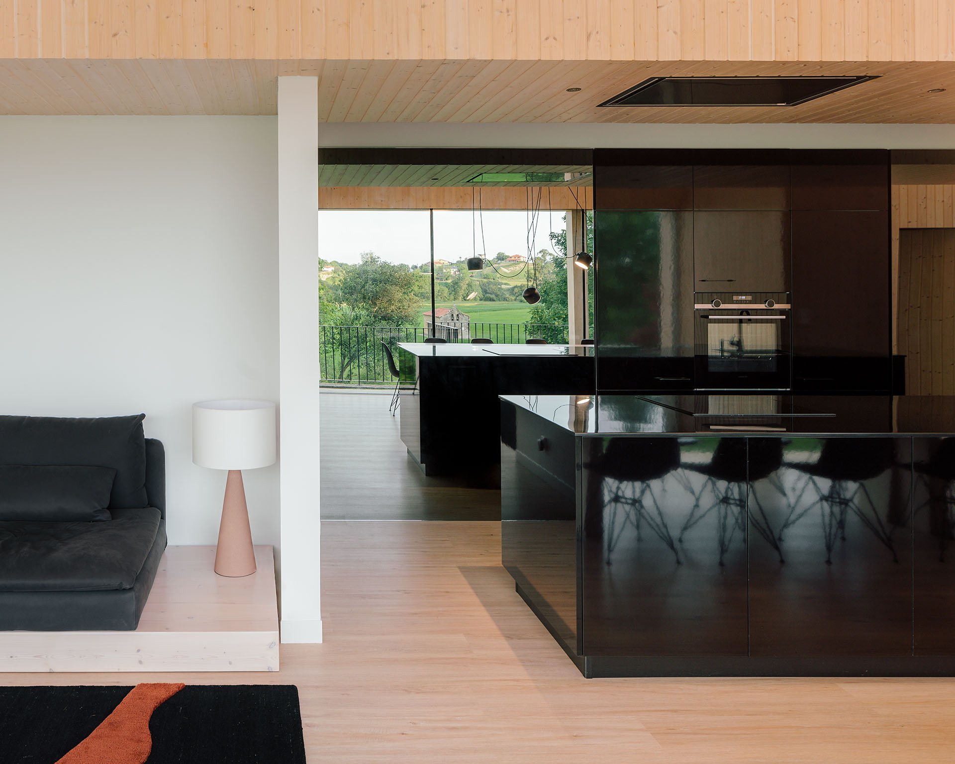 融合传统与当代的西班牙乡村别墅设计-15