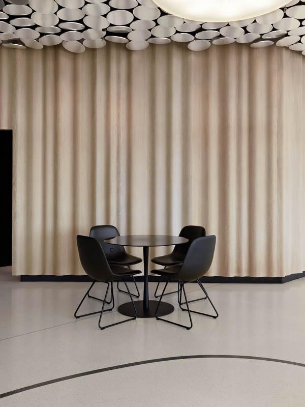 德国《明镜》杂志编辑部咖啡馆餐厅设计丨德国汉堡丨Ippolito Fleitz Group-36