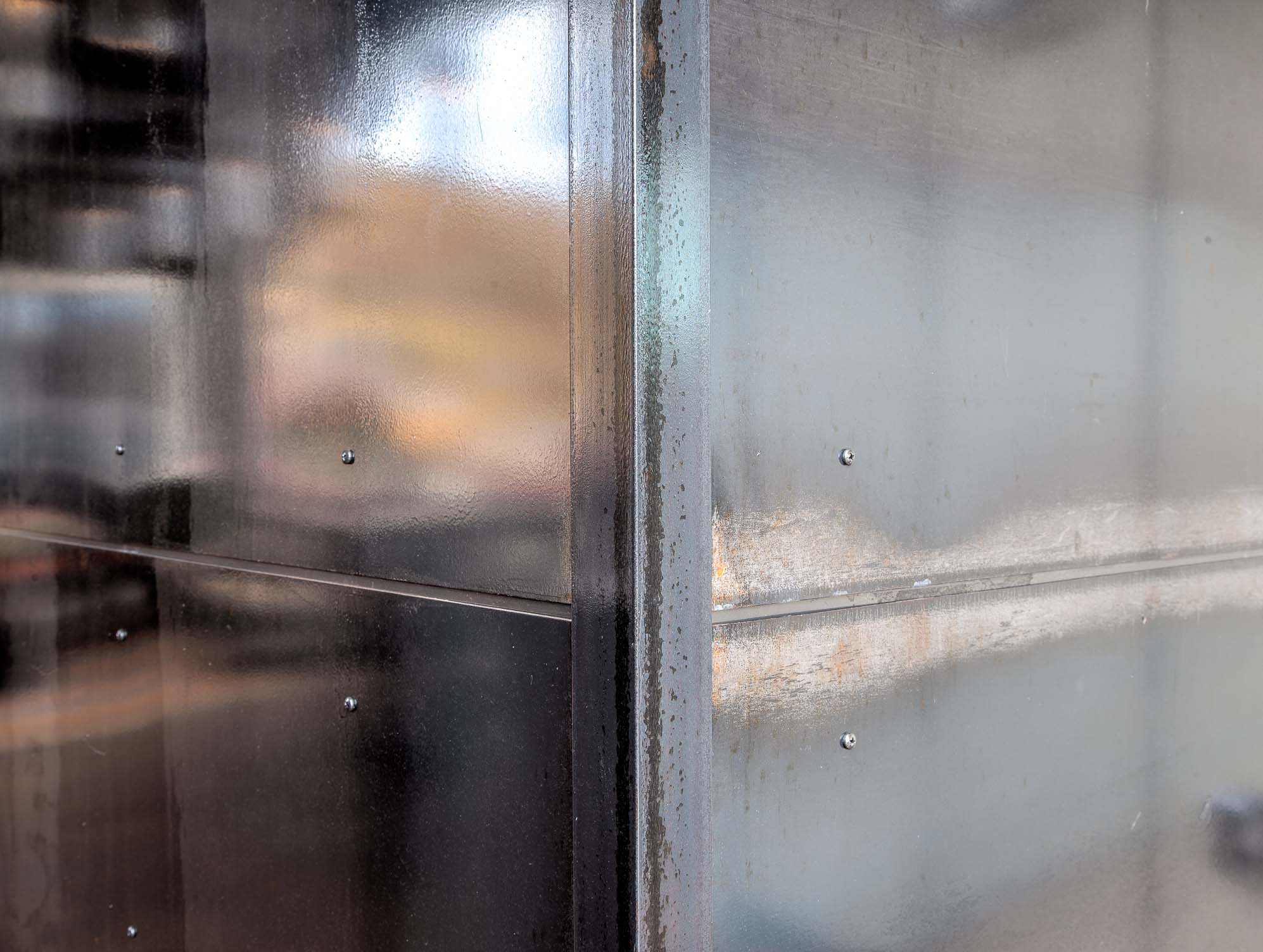 垂直艺术建筑打造四季皆宜的滑雪胜地顶层露台设计-7