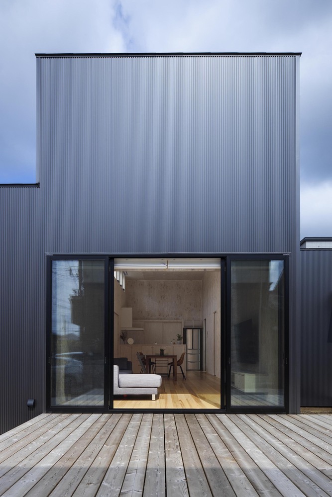 对称简约的日本 HOUSE·W 住宅-17