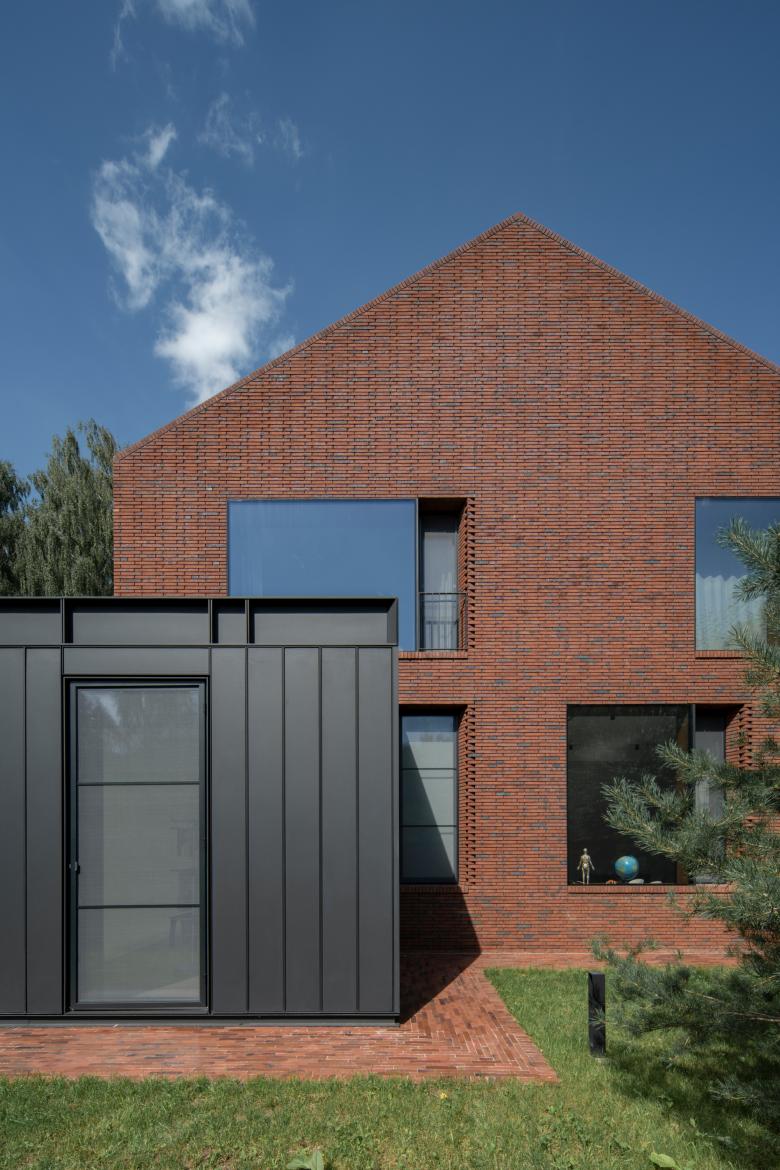 特罗伊茨克的私人住宅丨RussiaMoscow丨Sergey Skuratov Architects-14