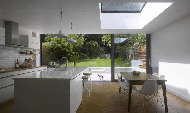 Redston Road Home in England Features a Contemporary Extension | Home Design Lover-25