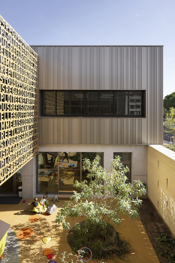 雅克·希拉克学校与体育馆-36