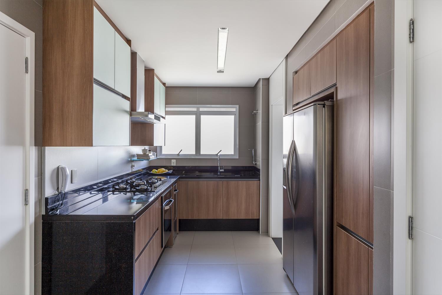 巴西 SP 绿色住宅 | 垂直花园与温馨家庭空间-11