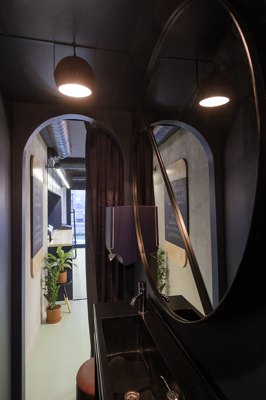 塞尔维亚 Autori Architects 设计现代水泥咖啡馆，色彩优雅展现别致空间-4