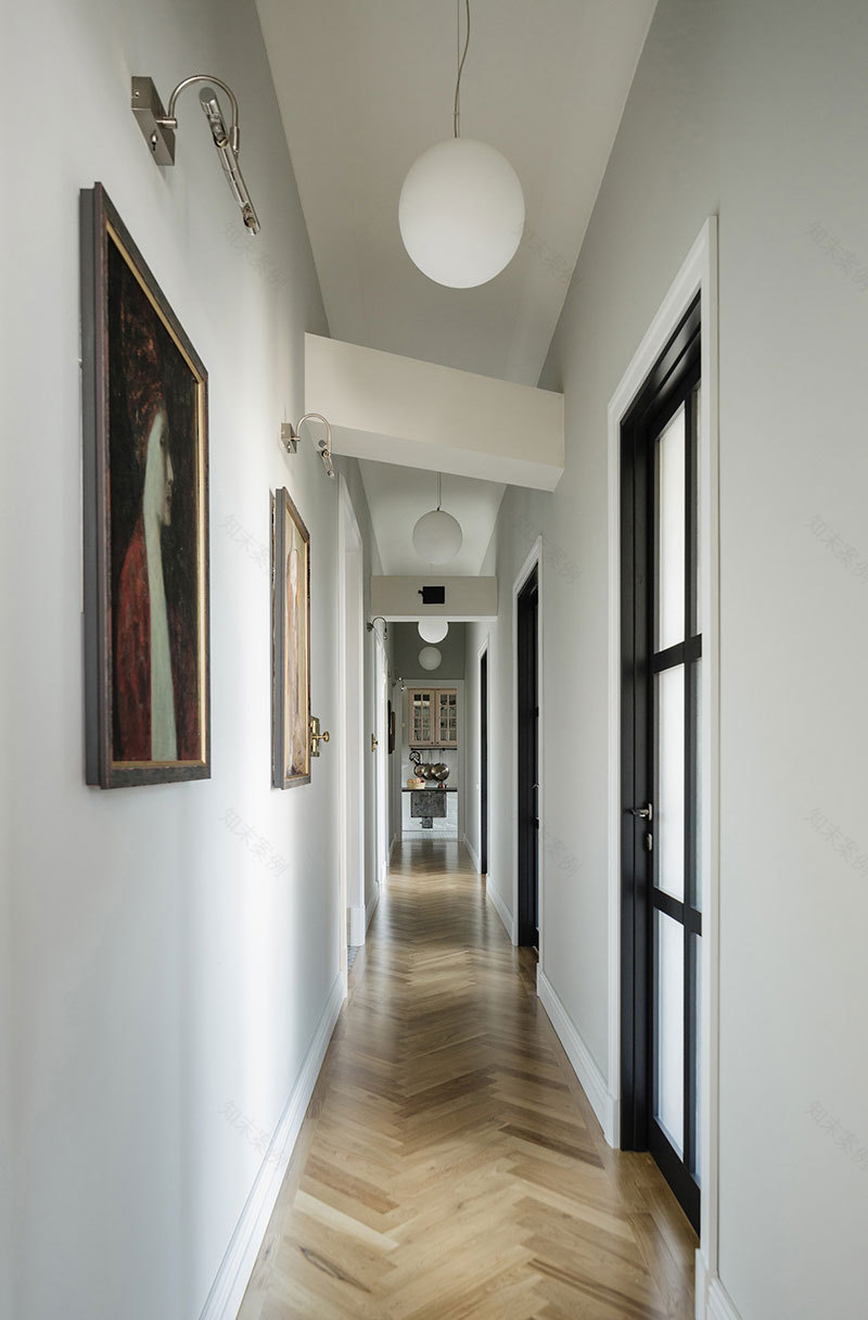 圣彼得堡历史建筑中的精美公寓改造-26