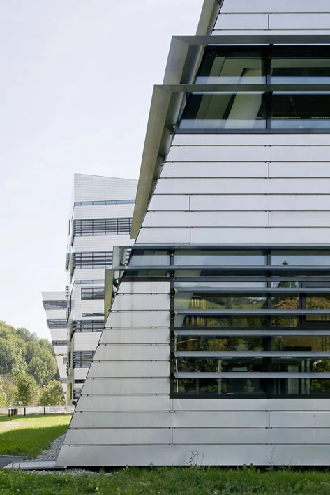 奥地利林茨科学园建筑群-15