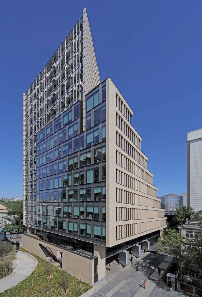 城市更新中的多功能办公空间——CADG 创新科研示范中心-89