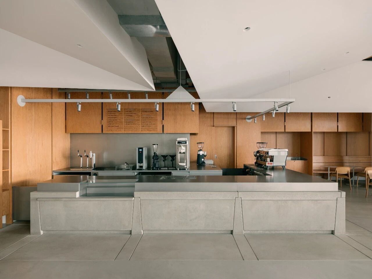 True Black咖啡吧丨印度丨NaaV Studio-36