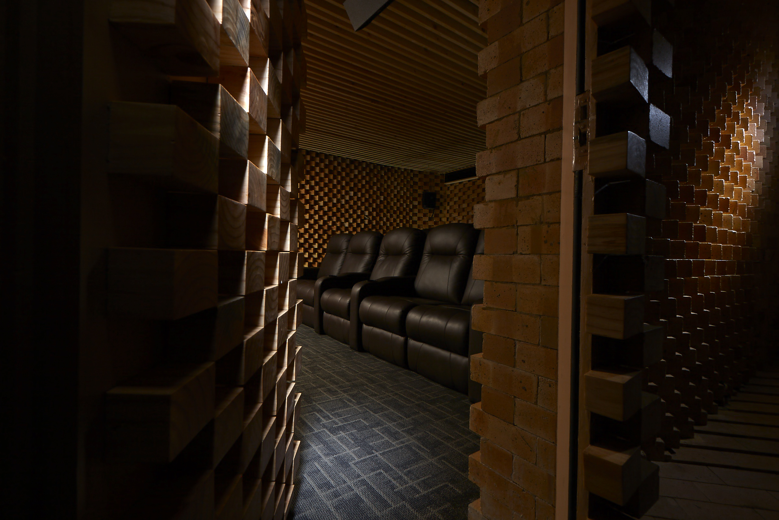 电影工作室丨Sfurna Designs-39