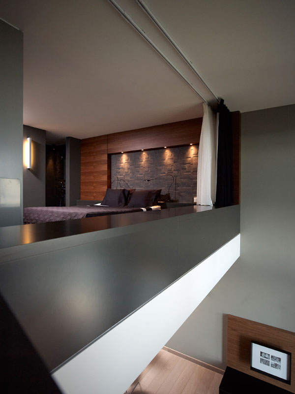 灰色城市阁楼公寓丨希腊雅典丨Theano Potamianou  Ravazoula-14
