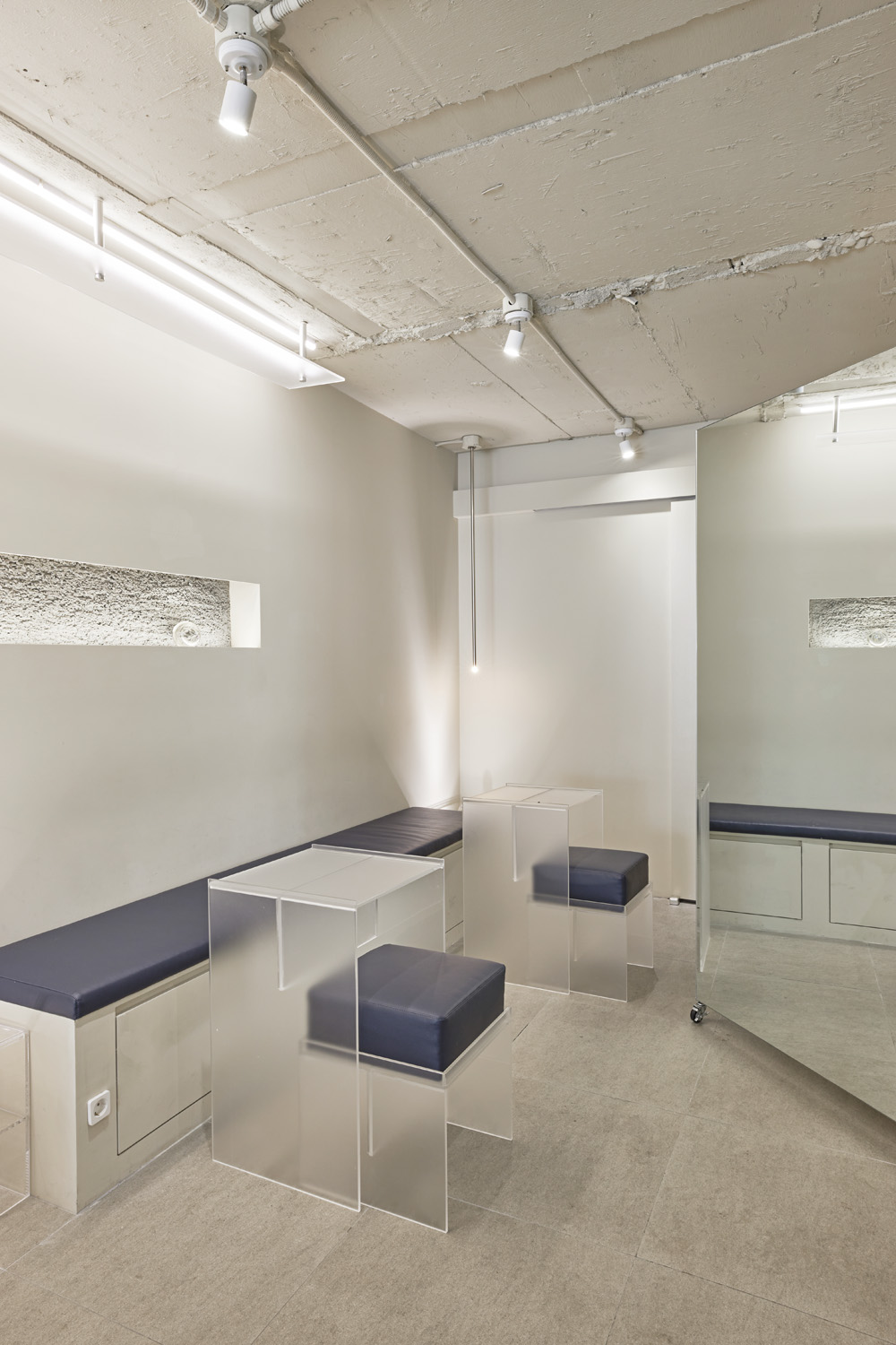 20 平米现代简约风格咖啡厅设计-19