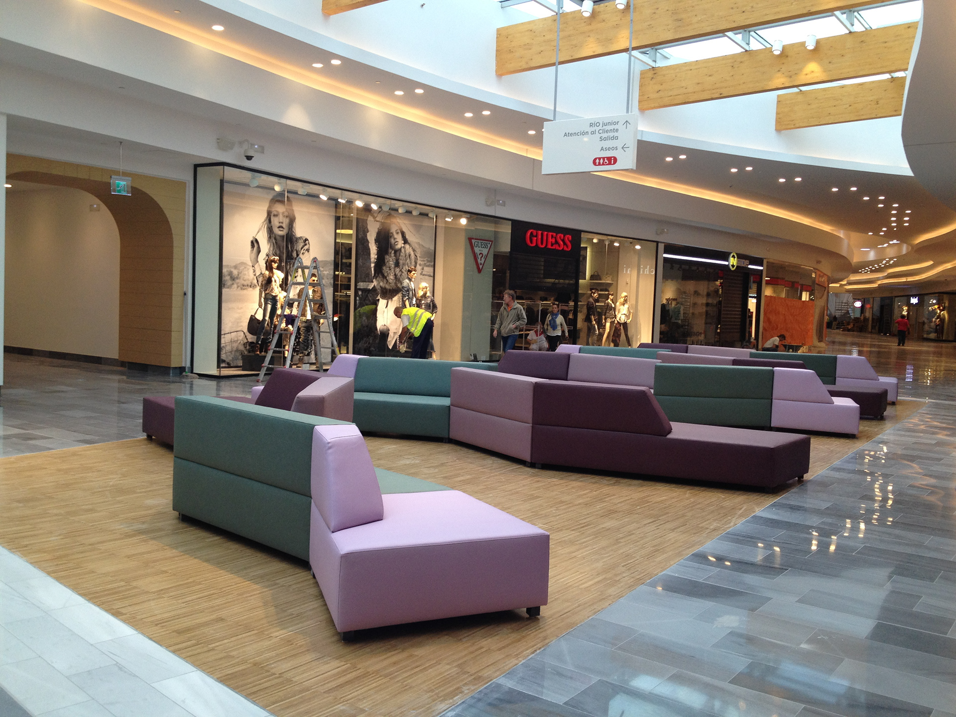 商业中心公共区域空间设计丨Ignacio García de Vinuesa工作室室内设计团队-14