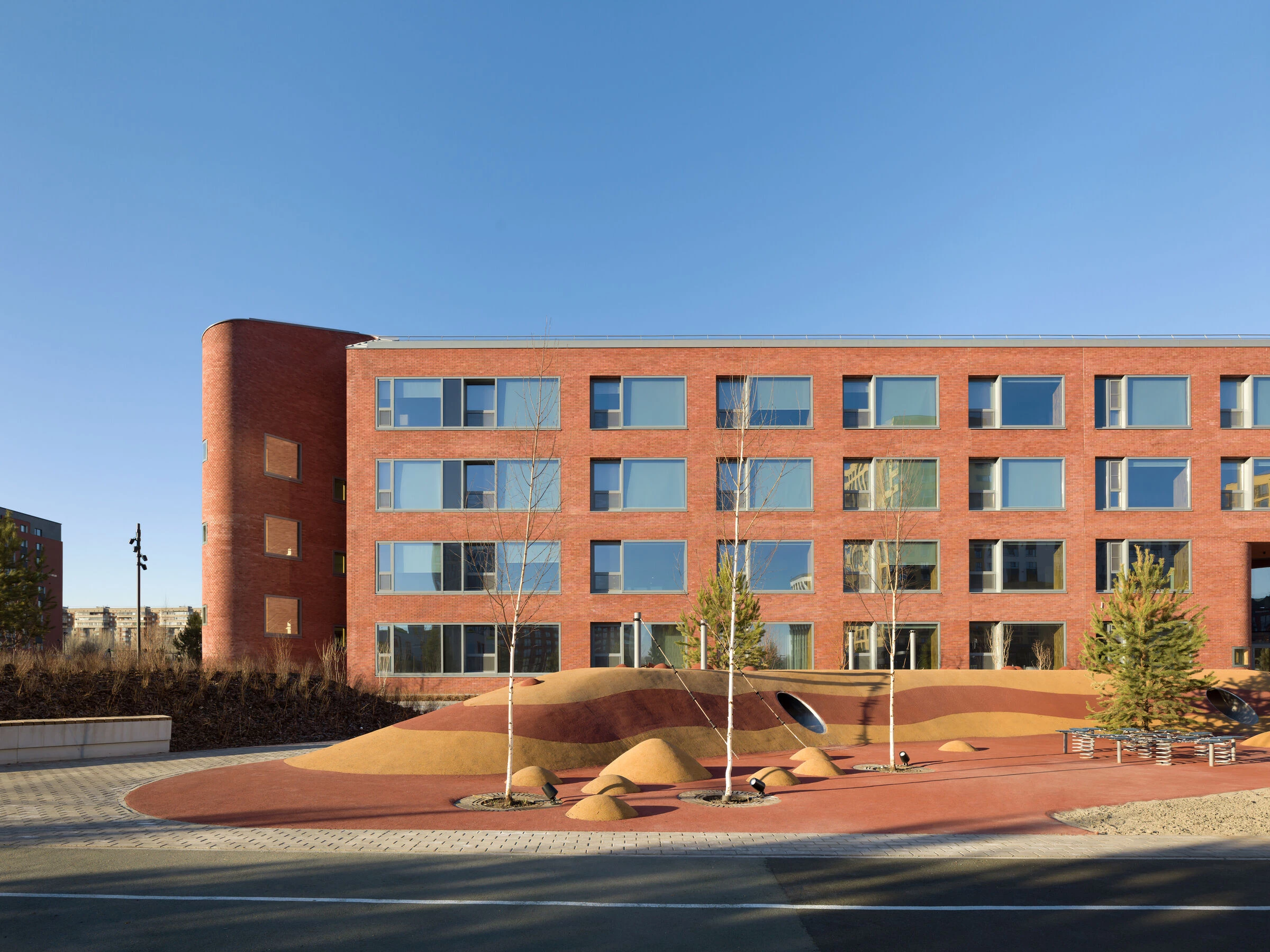 新西伯利亚公立学校丨俄罗斯新西伯利亚丨Brusnika Company,SVESMI-28