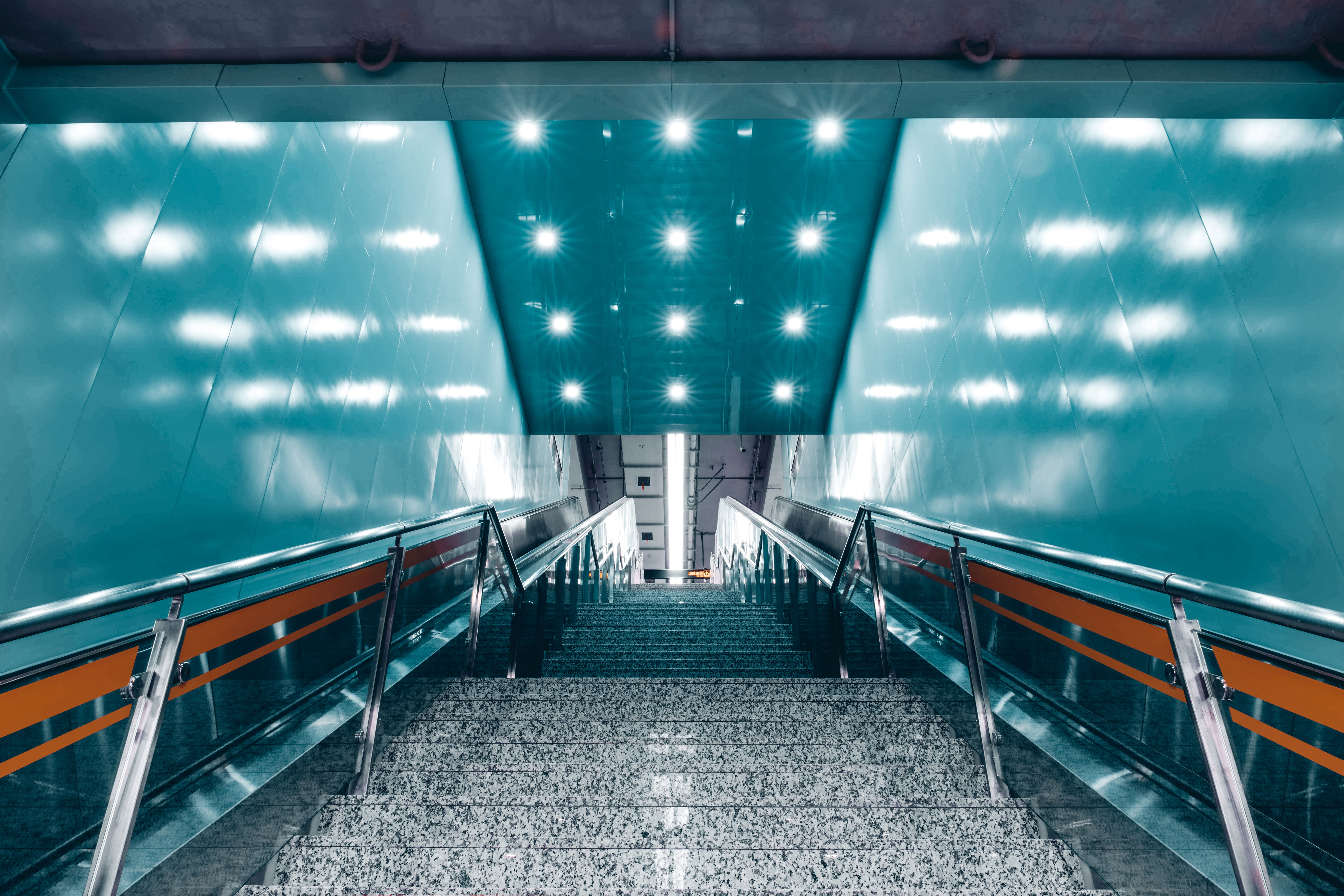 上海地铁 18 号线车站丨中国上海丨上海轨道交通 18 号线发展有限公司-19