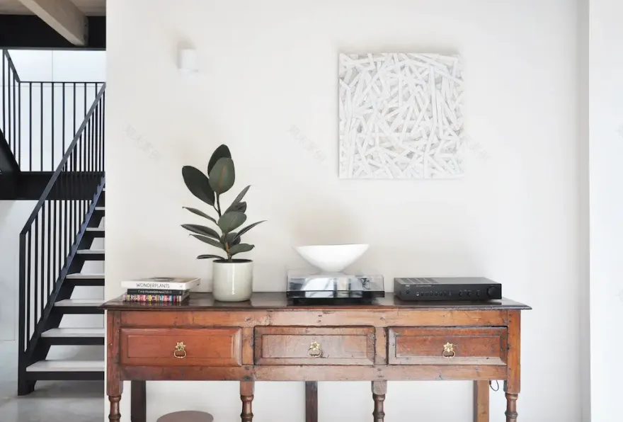 伦敦白教堂区,前金酒厂改造的优雅阁楼之家-10