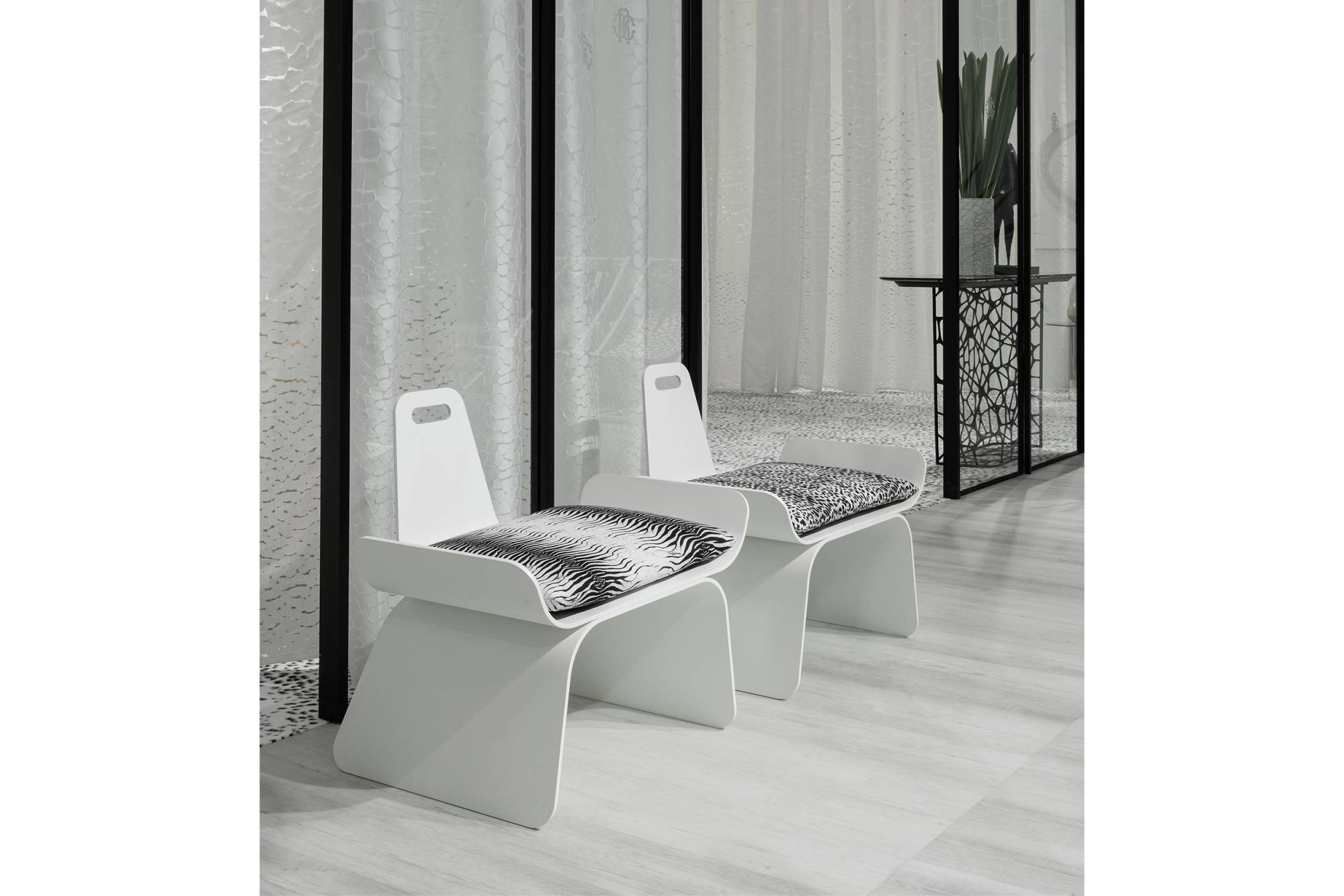 Roberto Cavalli Home Interiors: collezione 2023 | ONIRO Group-8