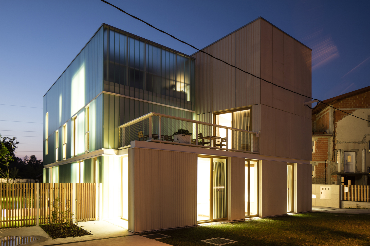 母亲之家·郊区中的温暖庇护所-55