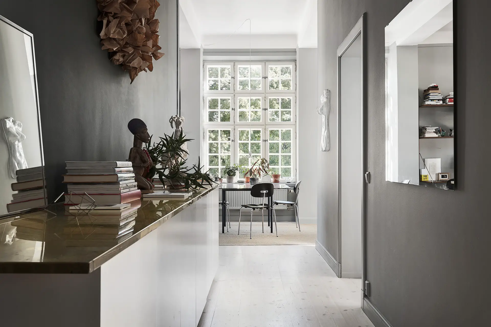 复古小瓷砖窗户的现代家居设计-1