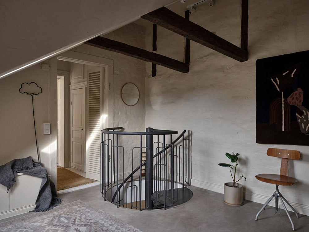 不规则房间和阁楼卧室：斯德哥尔摩的不寻常公寓-13