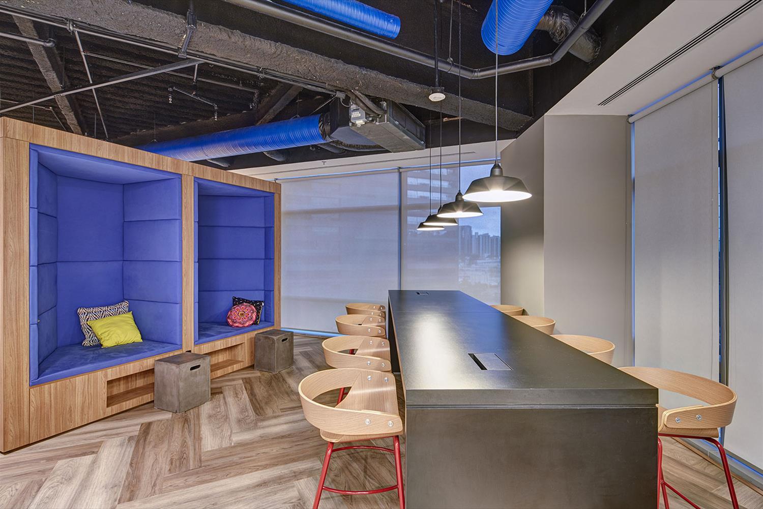 Unilever Brasil 办公室 | 现代木质设计，打造高效办公空间-25