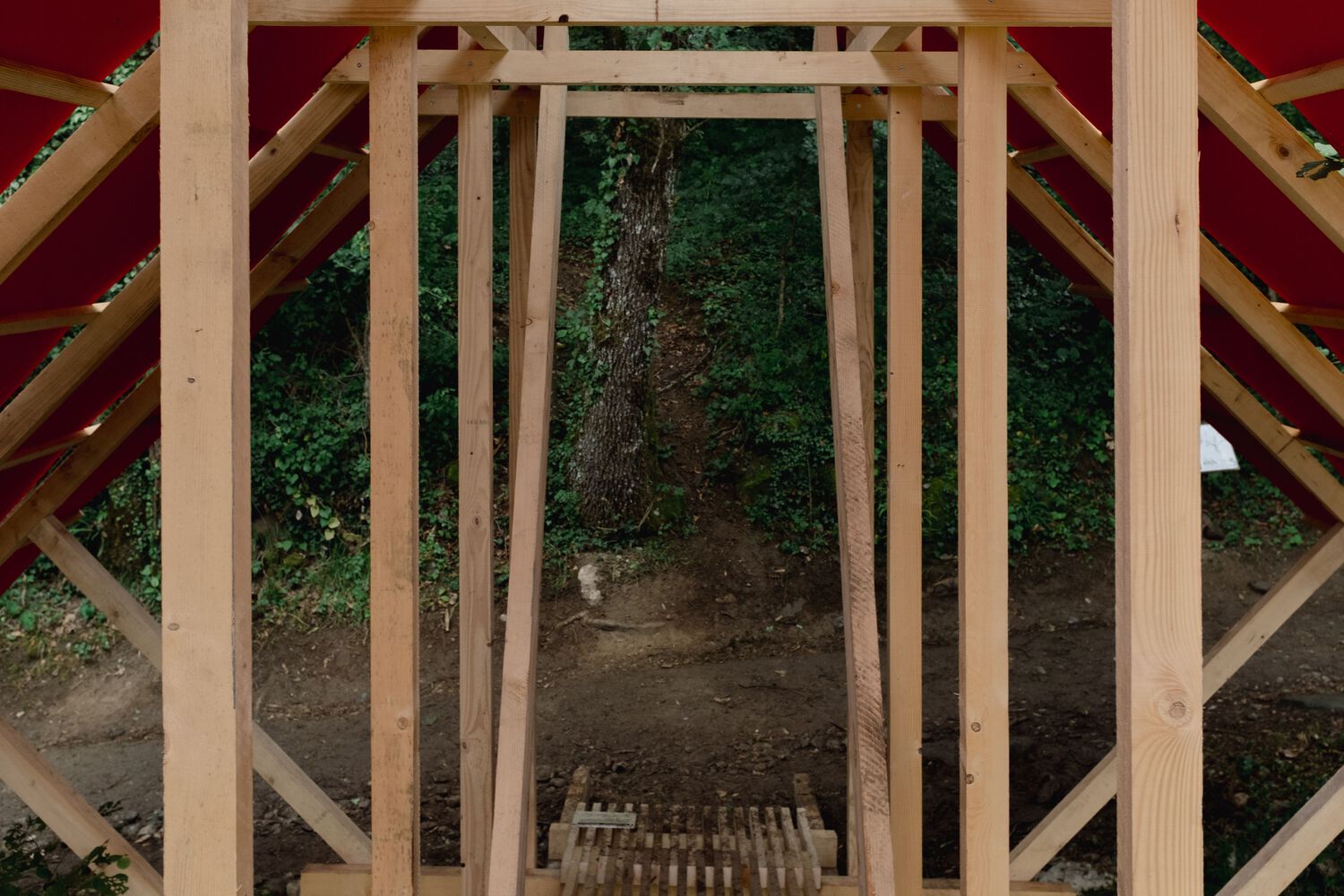 Patagonian Shadow Pavilion | 悬浮于 Patagonian 风景的木质庇护所-27