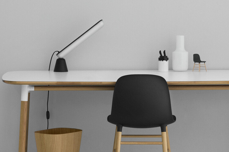 10 盏个性鲜明的台灯设计-24