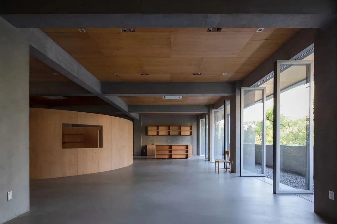 南京美术大厦 · 方庭与曲庭的融合设计丨中国南京丨MOU建筑工社-17