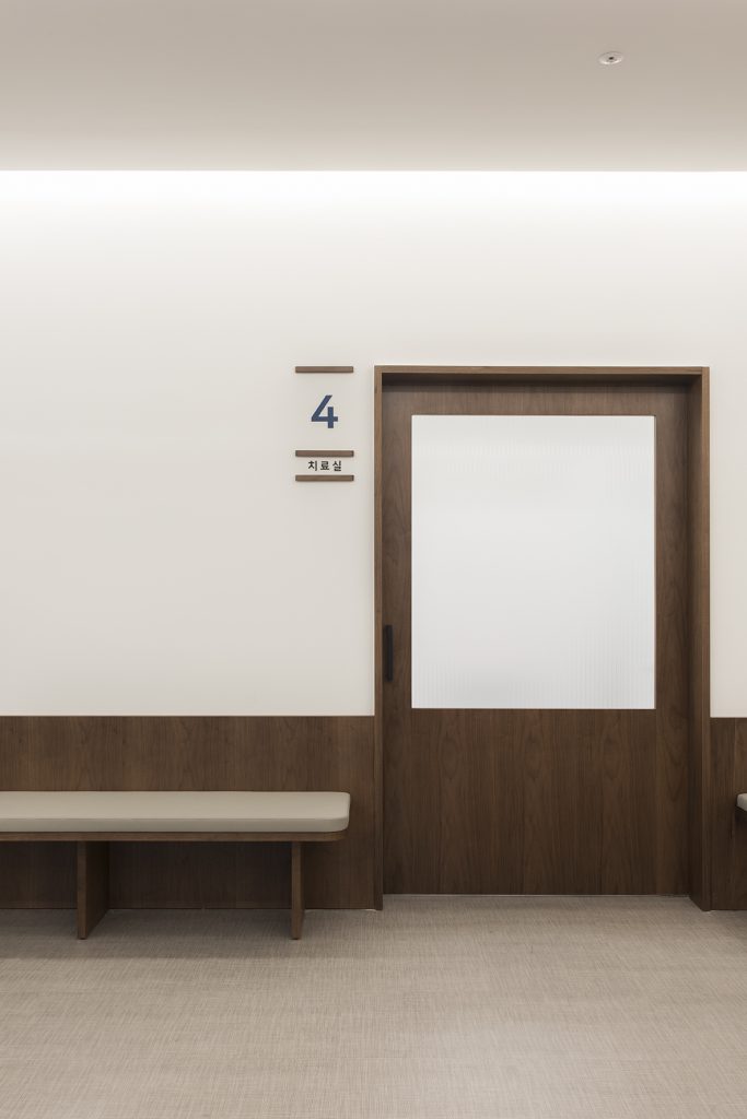 简约优雅的 68 平米医院室内设计-15