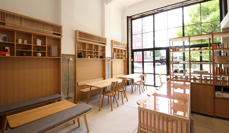 京都开化堂咖啡 Kaikado Café：蕴藏在白年政办与手工茶罐工艺的迷人韵味-2