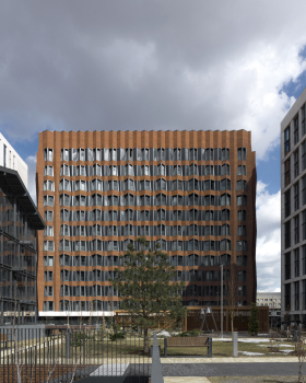 Residential Building in Sadovye Kvartaly / SPEECH