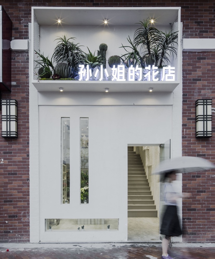 极简白色空间，展现设计魅力-2