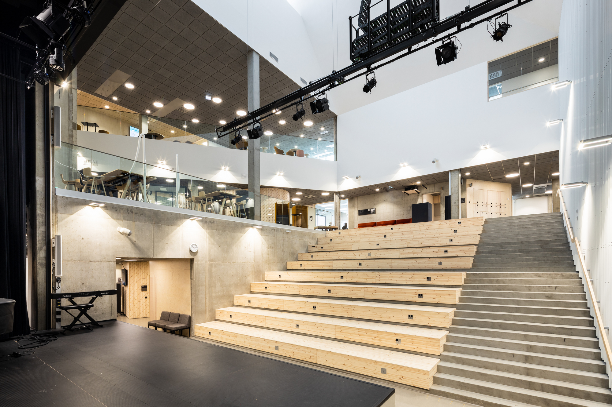 卢米特艺术高中丨芬兰库奥皮奥丨Lukkaroinen Architects-25