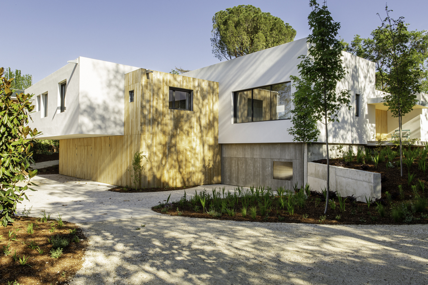 西班牙简约自然别墅丨ÁBATON-54