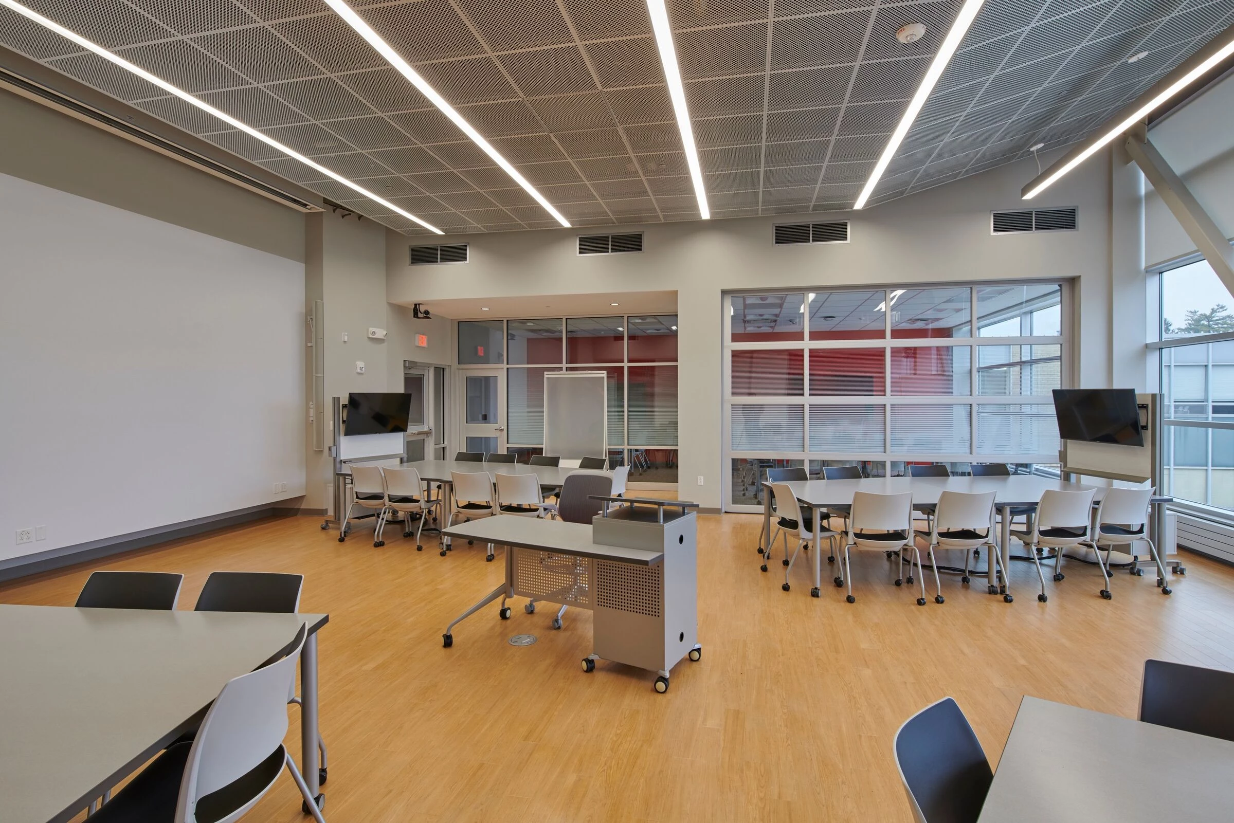 Anheuser-Busch Academic Center-15