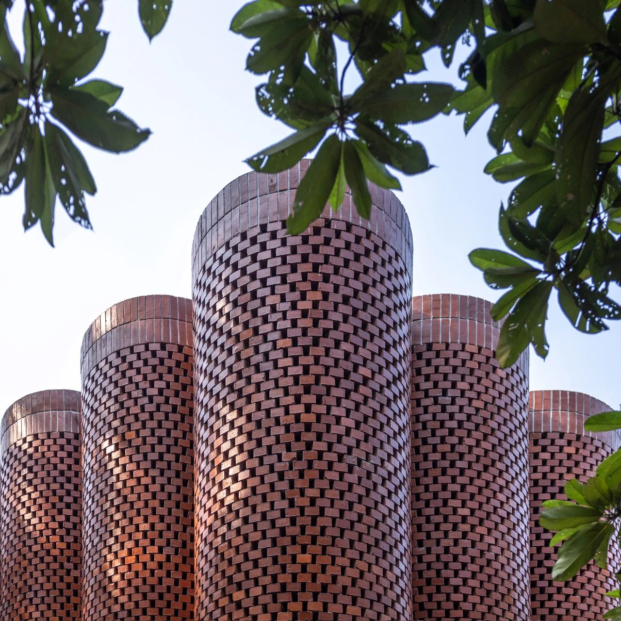 全球最具创意的十座红砖建筑丨孟加拉国丨PMA Madhushala,Sthapotik,CTA 等-41