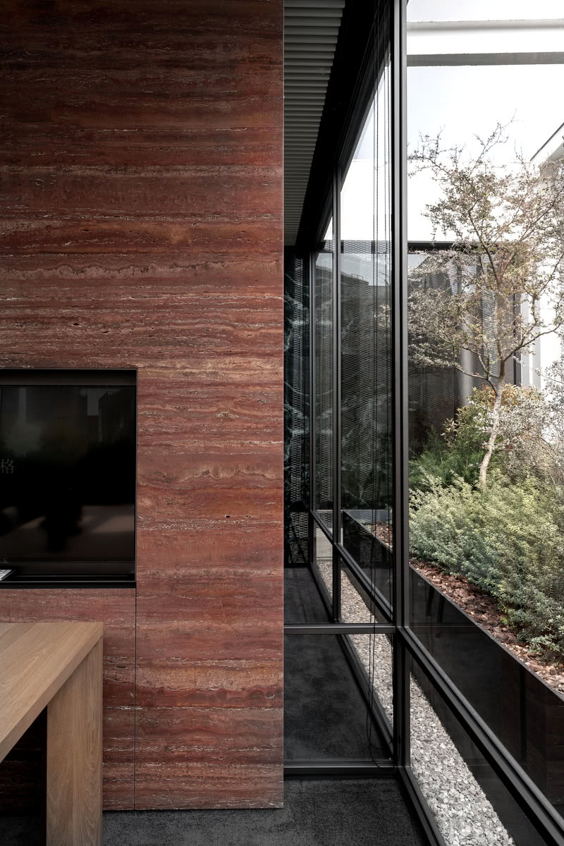 浮光岛屿 · 垂直绿意的售楼处设计-20