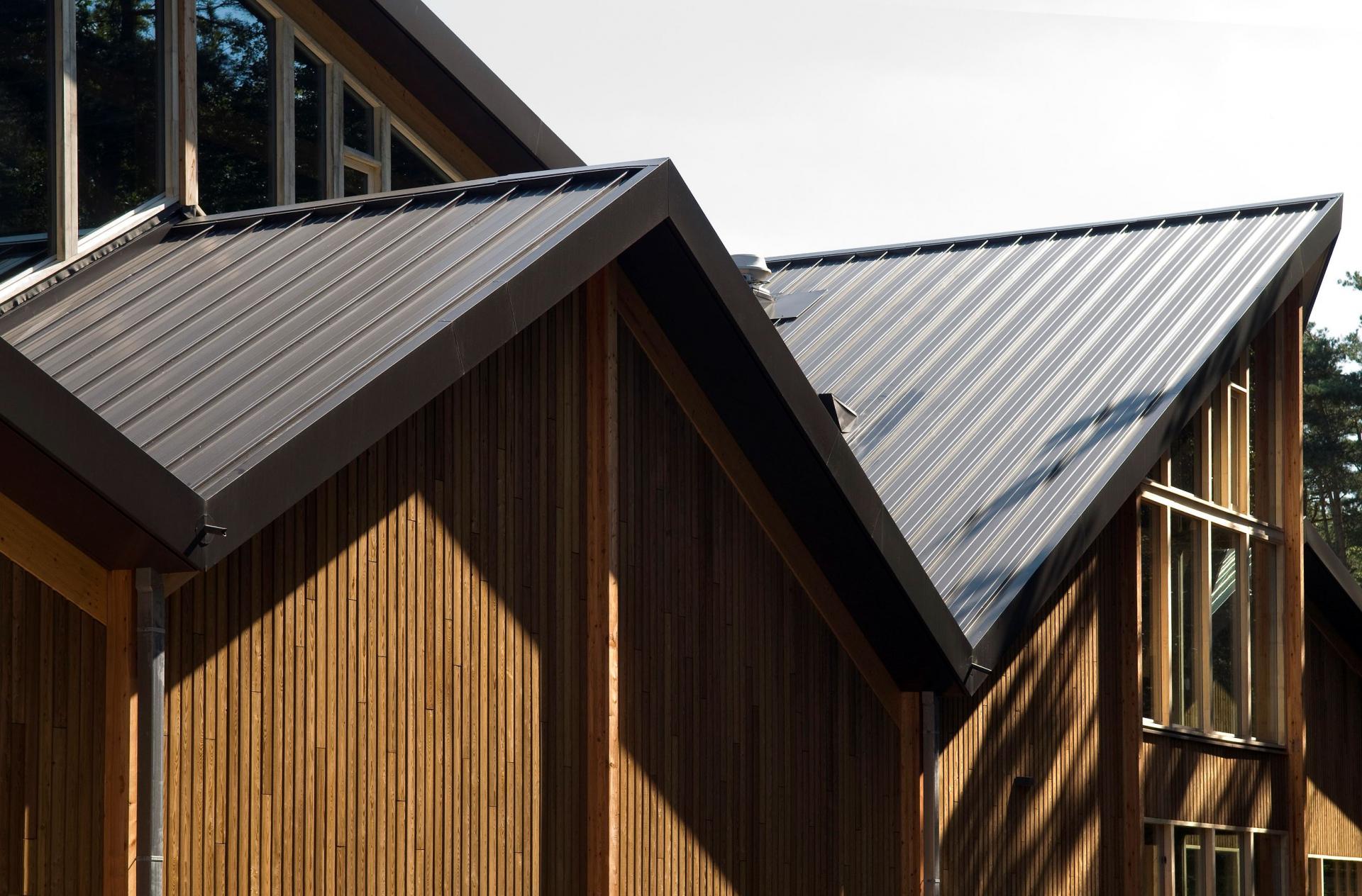 荷兰乡村风格高尔夫俱乐部设计-11