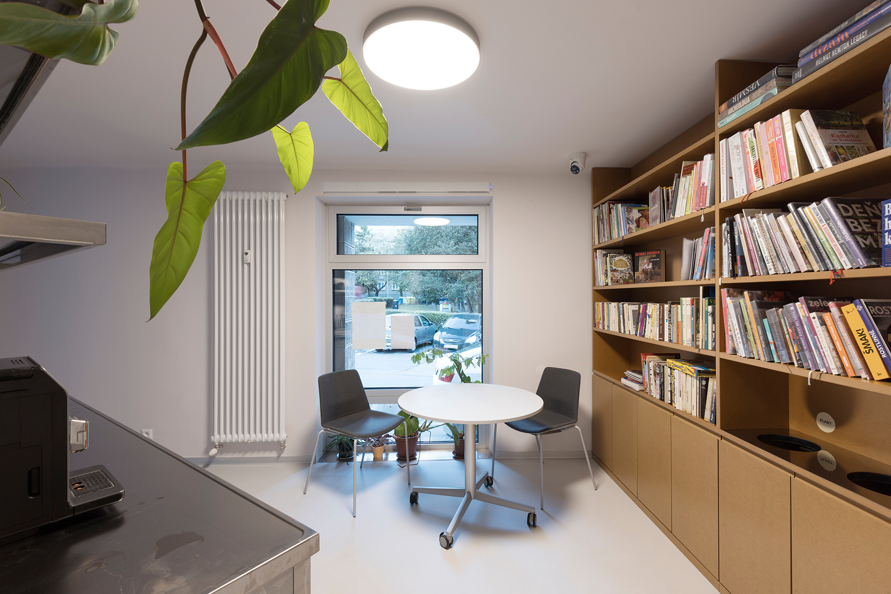 旧市政厅改造为社区图书馆丨斯洛伐克布拉迪斯拉发-61