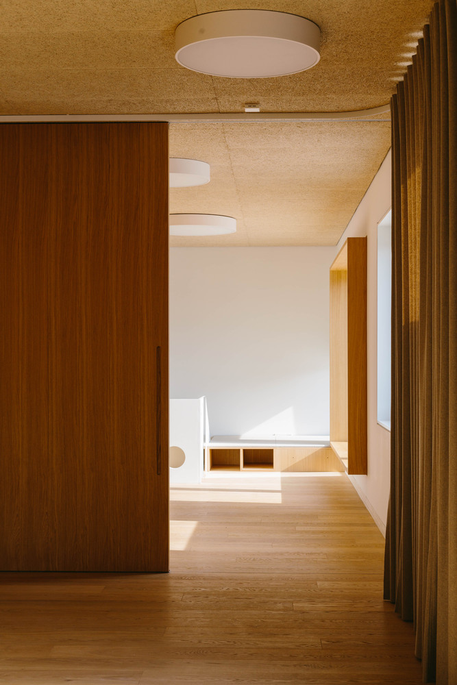 Kindergarten, Sports Hall and Music School   Schenker Salvi Weber Architekten-80