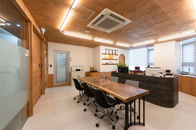 86 平共享办公空间，简约艺术的创作舞台-5