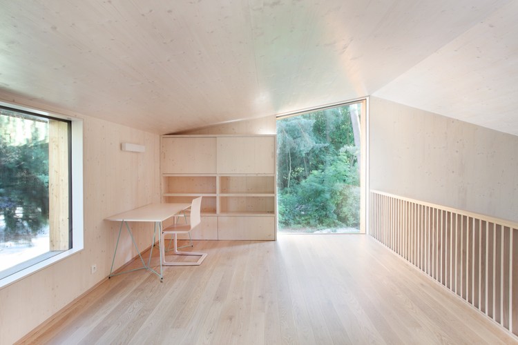 捷克 Klánovice 地区松树林中的工作室-12