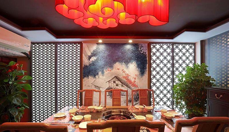 鼎汇丰重庆老火锅长白岛店——轻盈空间，自然舒适就餐氛围-4