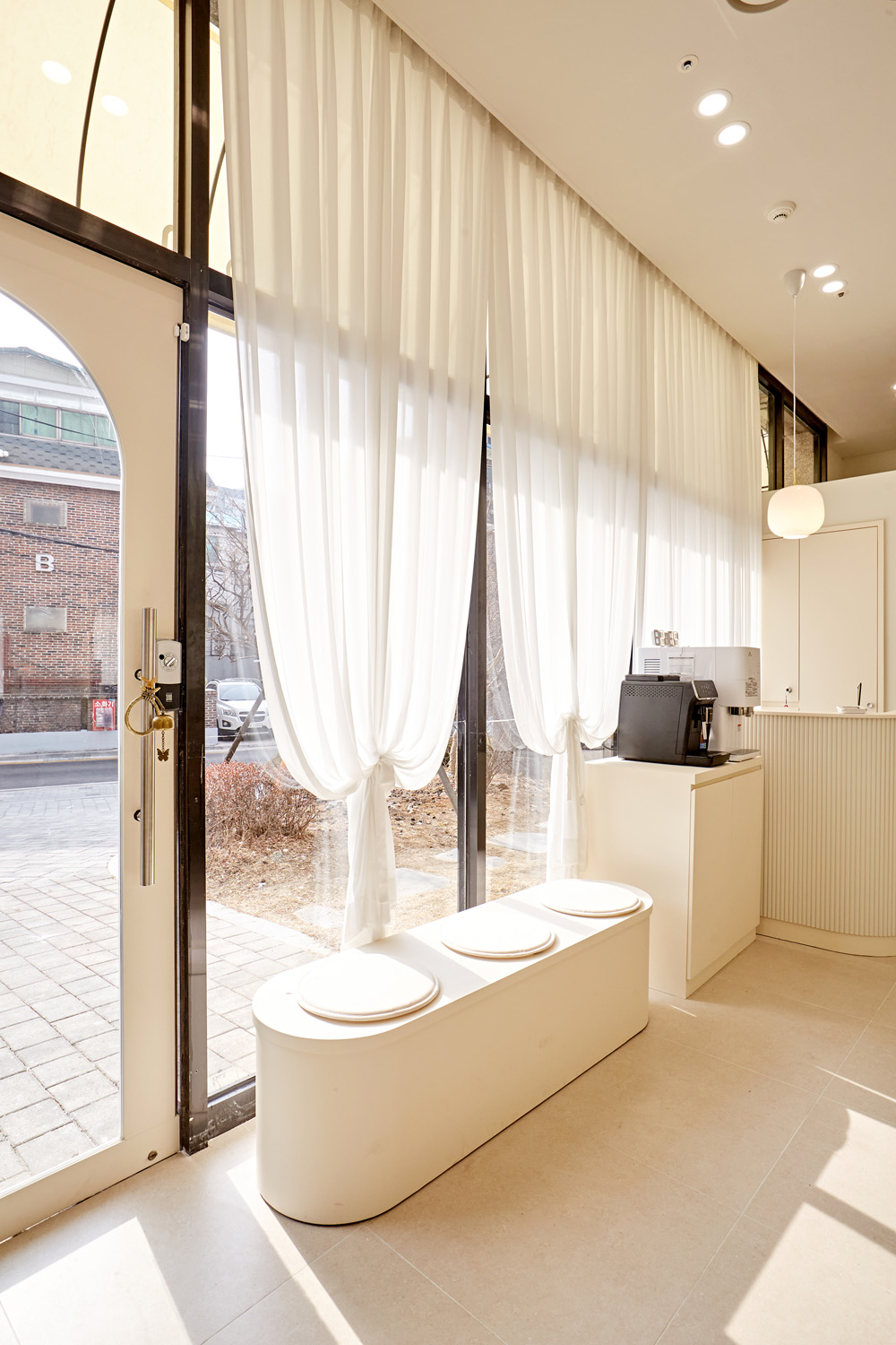 11 平极简美容室内设计，诠释现代美学-16