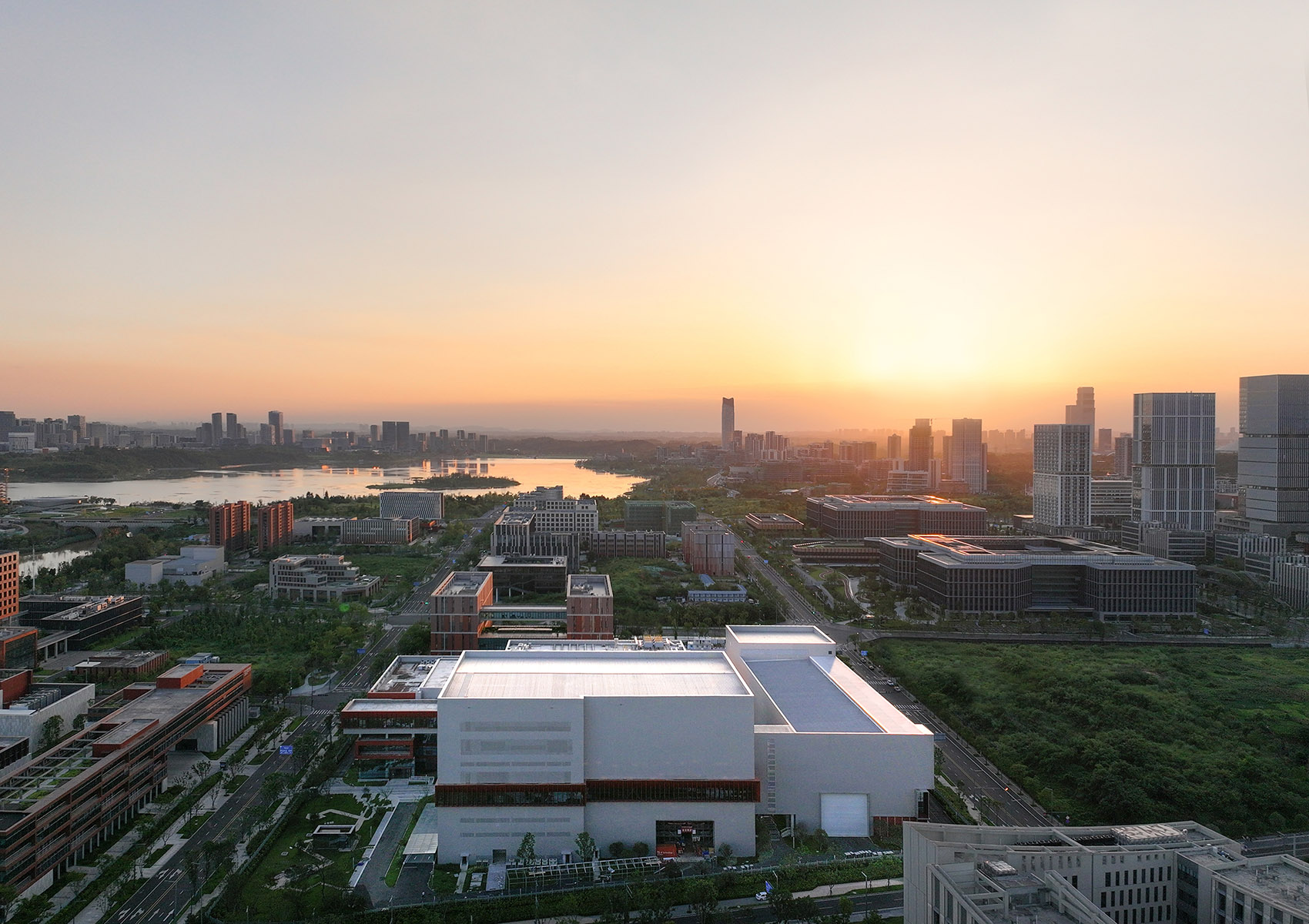 天府兴隆湖实验室二期丨中国成都丨江苏中锐华东荣朝晖工作室,杭州心象建筑-6