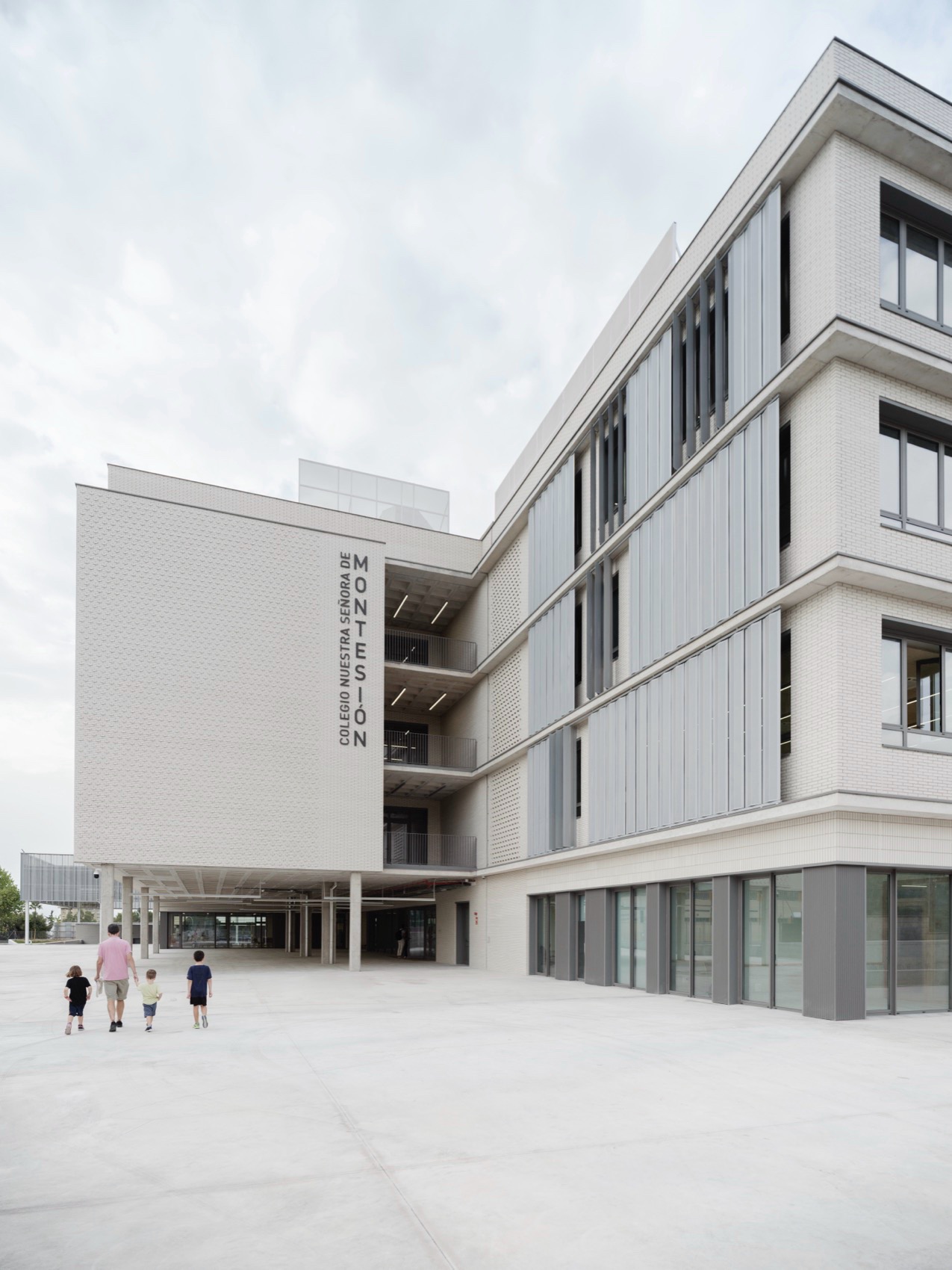 松莫伊克斯教育中心丨西班牙丨GRAS Reynés Arquitectos-28